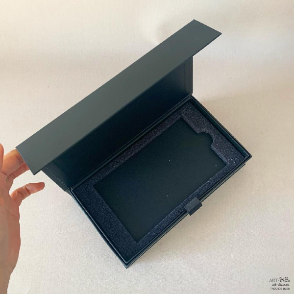 Заказать брендированную упаковку нестандартной конструкции для подарка